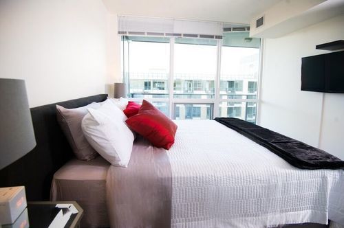 Executive By Roseman - Riverfront Hotel Calgary