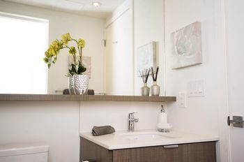 Executive By Roseman - Riverfront Calgary